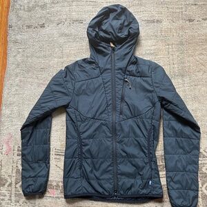Fjallraven  Black Puffer zip up Jacket in Black XS